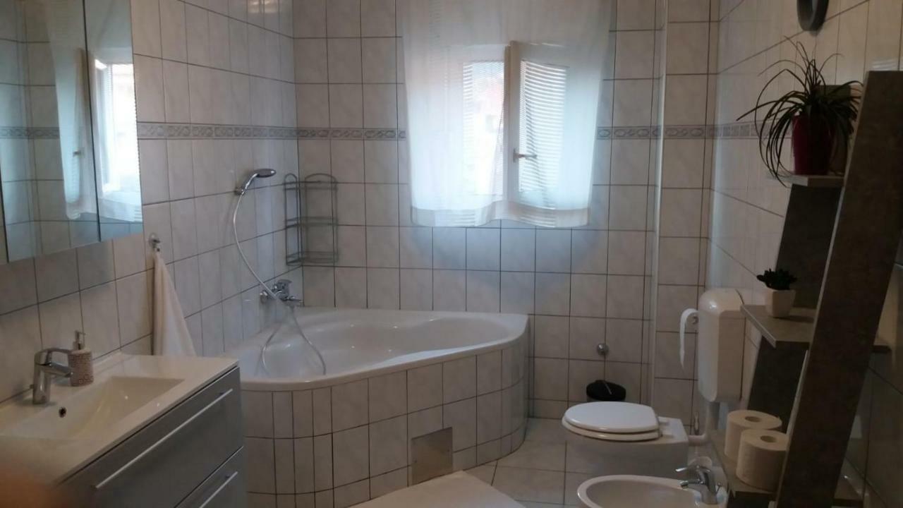 Apartman Teklic Kaštela Extérieur photo